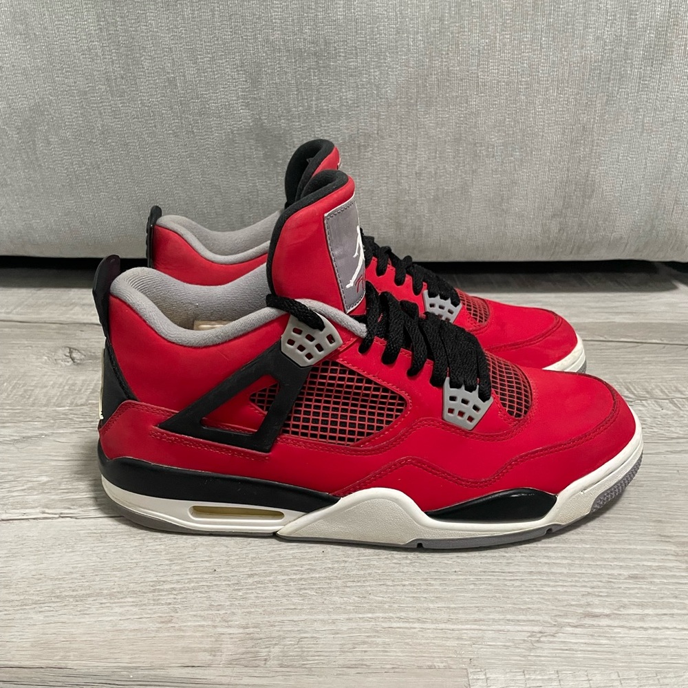 2013 Air Jordan 4 Retro 'Toro Bravo' Men’s vintage red sneaker